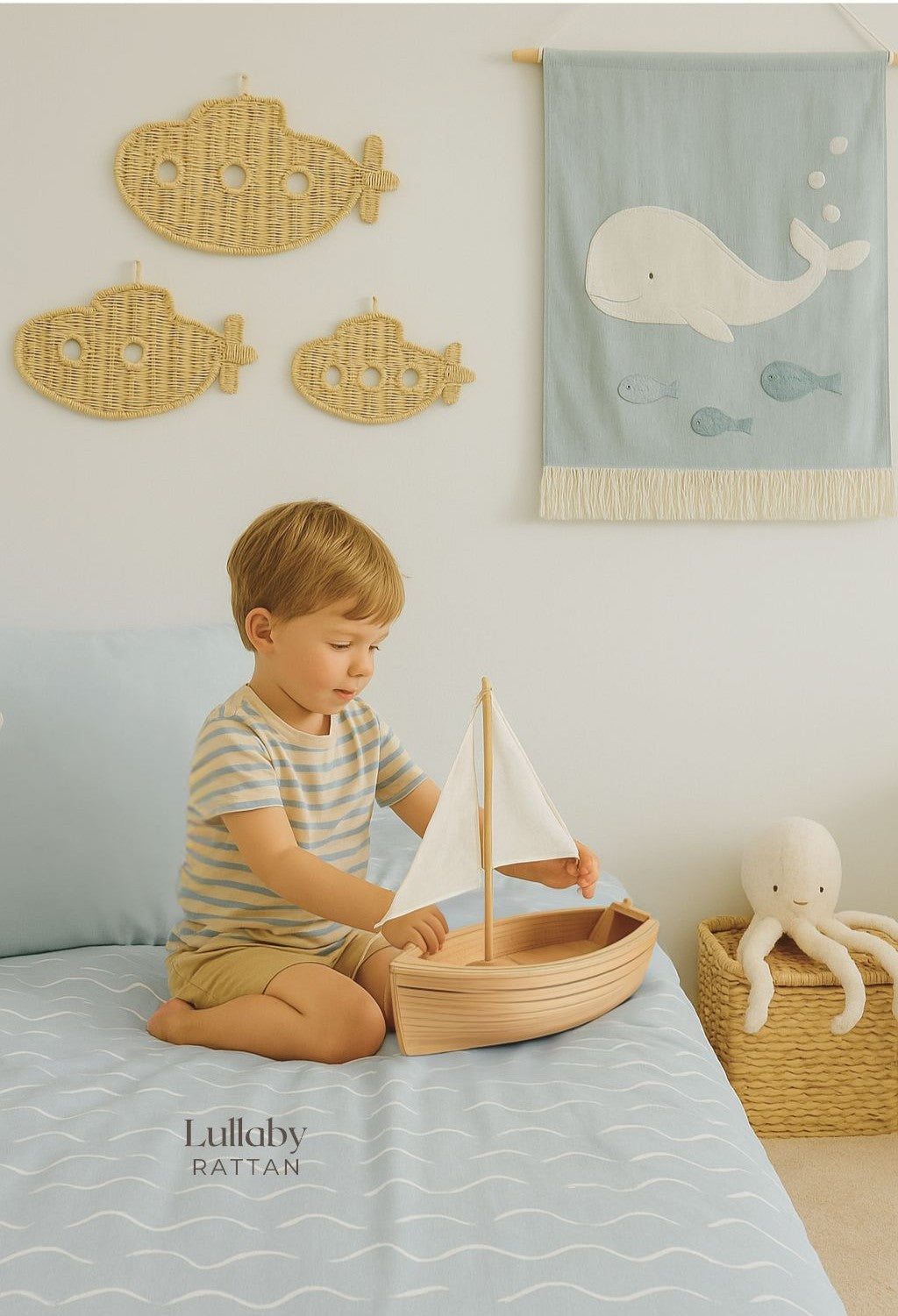 Dreamy Submarine Rattan Wall Décor